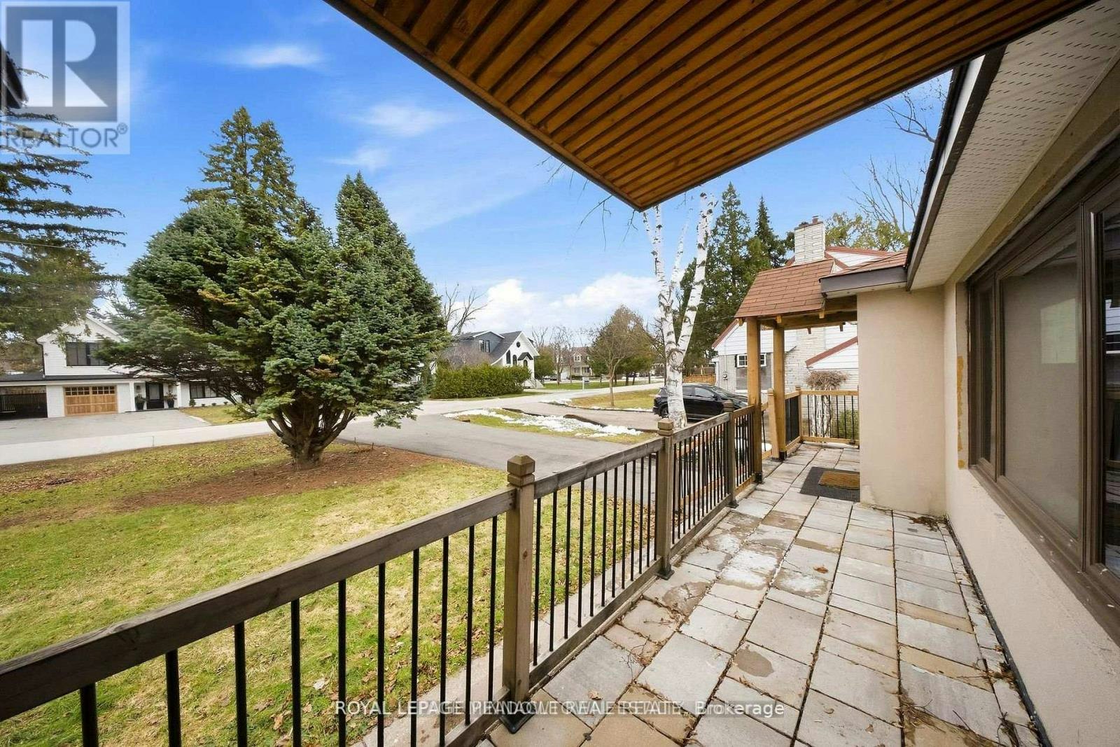 208 Glen Oak Drive, Oakville, ON, L6K 2J2 - 9