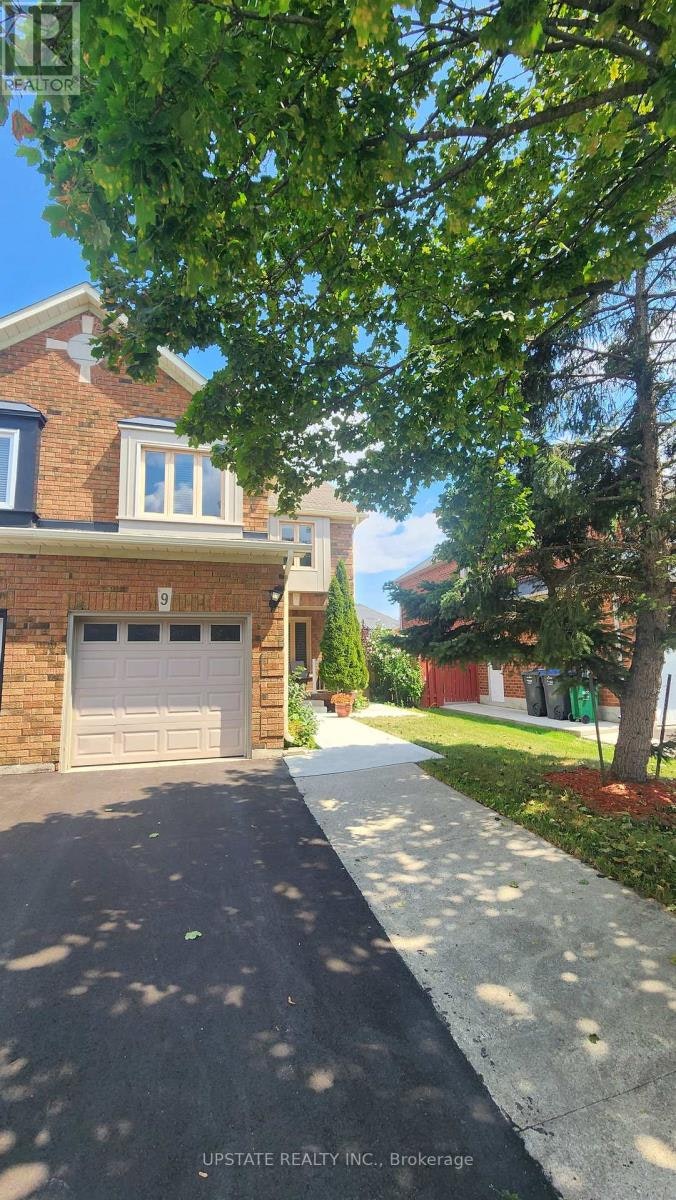 9 Palmolive Street, Brampton, ON, L6R 1P4