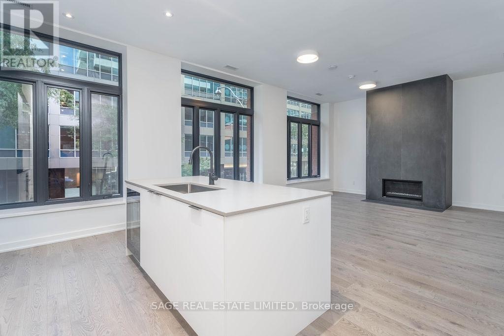 205-22 Lombard Street, Toronto, ON, M5C 1M1