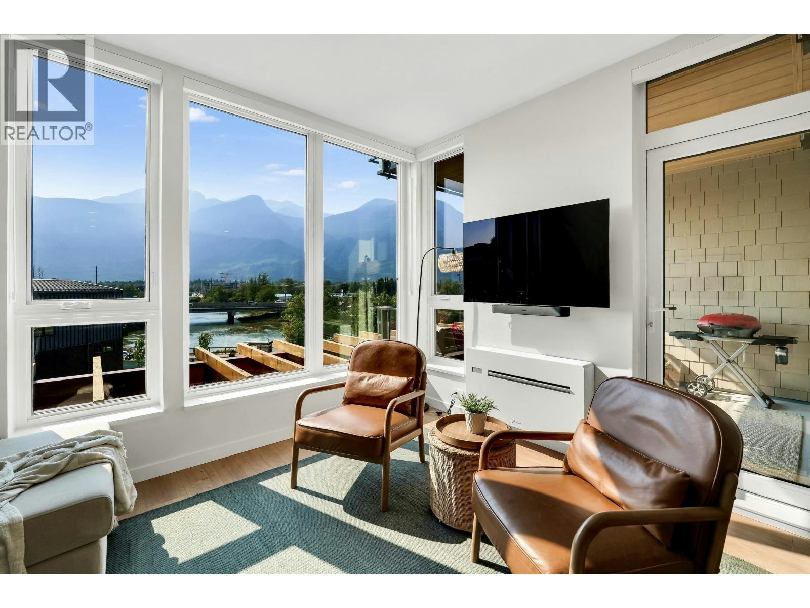 313-1506 Scott Crescent, Squamish, BC, V8B 1G4