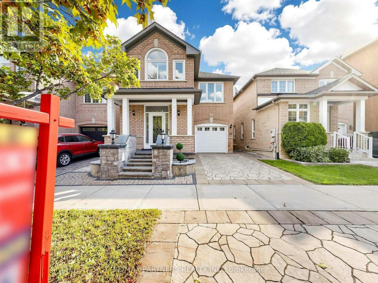 21 Russell Hill Road, Markham, ON, L6C 2L8