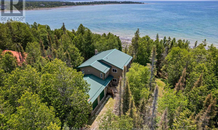 1132 Dorcas Bay Road