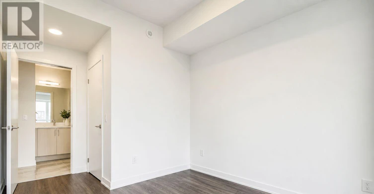 311-165 Canon Jackson Drive, Toronto, ON, M6M 0C4 - 11