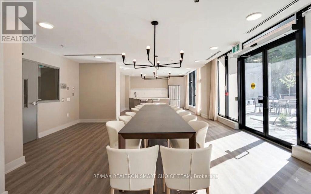 311-165 Canon Jackson Drive, Toronto, ON, M6M 0C4 - 21
