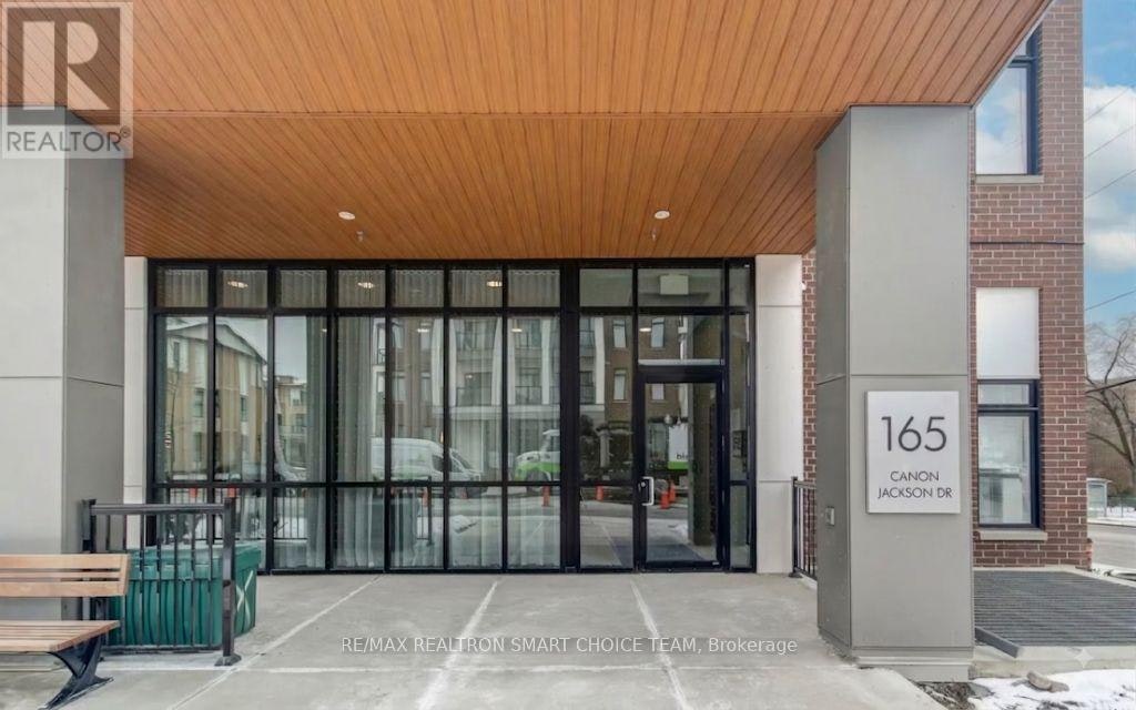311-165 Canon Jackson Drive, Toronto, ON, M6M 0C4 - 2