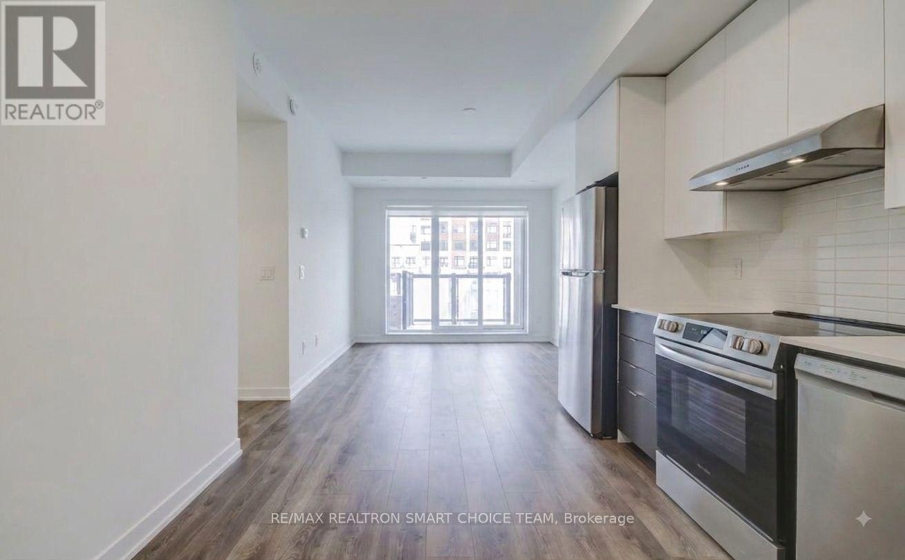 311-165 Canon Jackson Drive, Toronto, ON, M6M 0C4 - 3