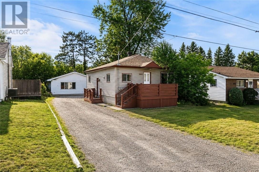 1099 Gordon Avenue, Greater Sudbury, ON, P3A 2V5