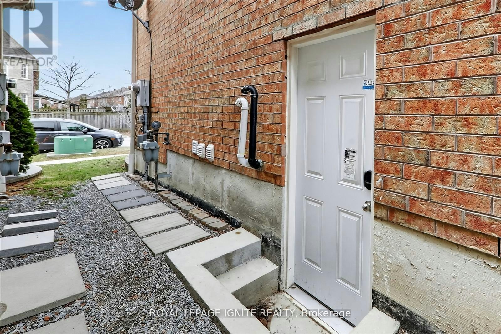 BSMNT-73 Feint Drive, Ajax, ON, L1T 0E7 - 4