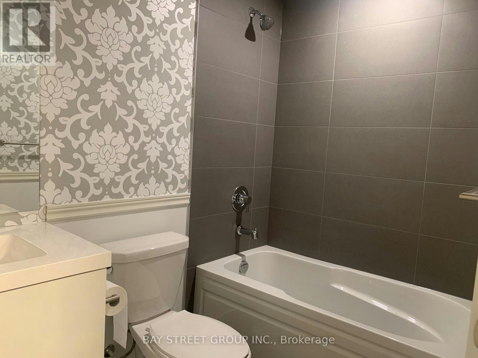 2520-2545 Simcoe Street N, Oshawa, ON, L1L 0W3 - 8