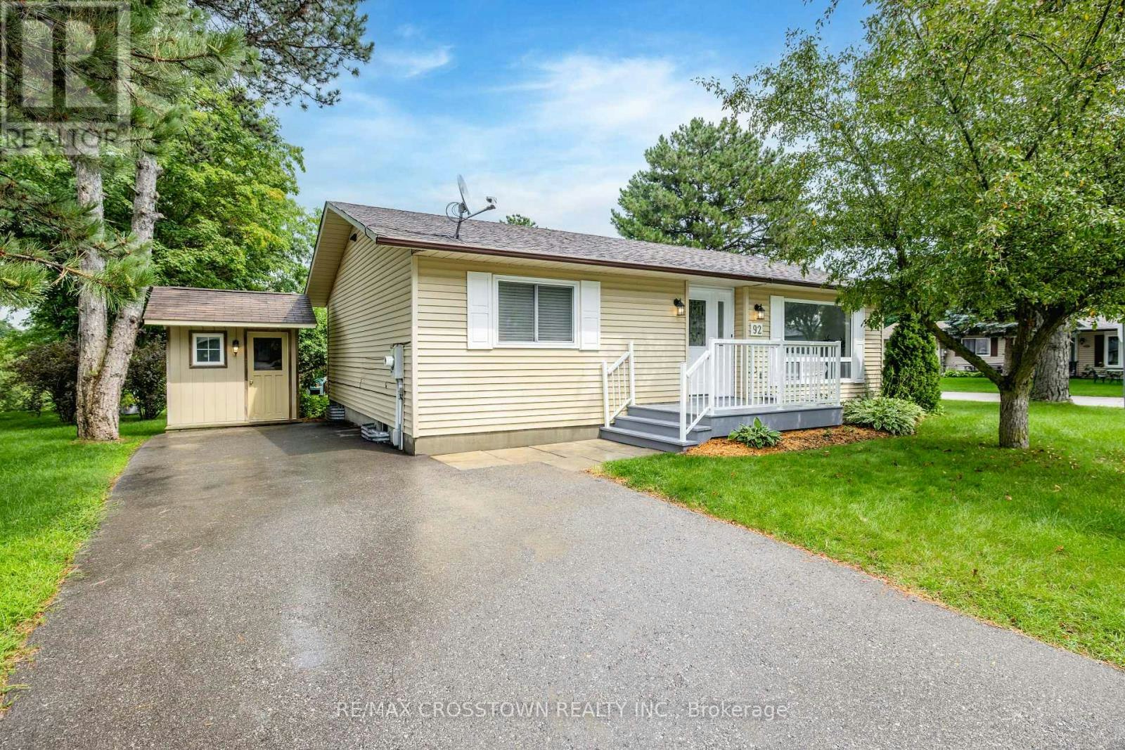 92 Tecumseth Pines Drive, New Tecumseth, ON, L0G 1W0