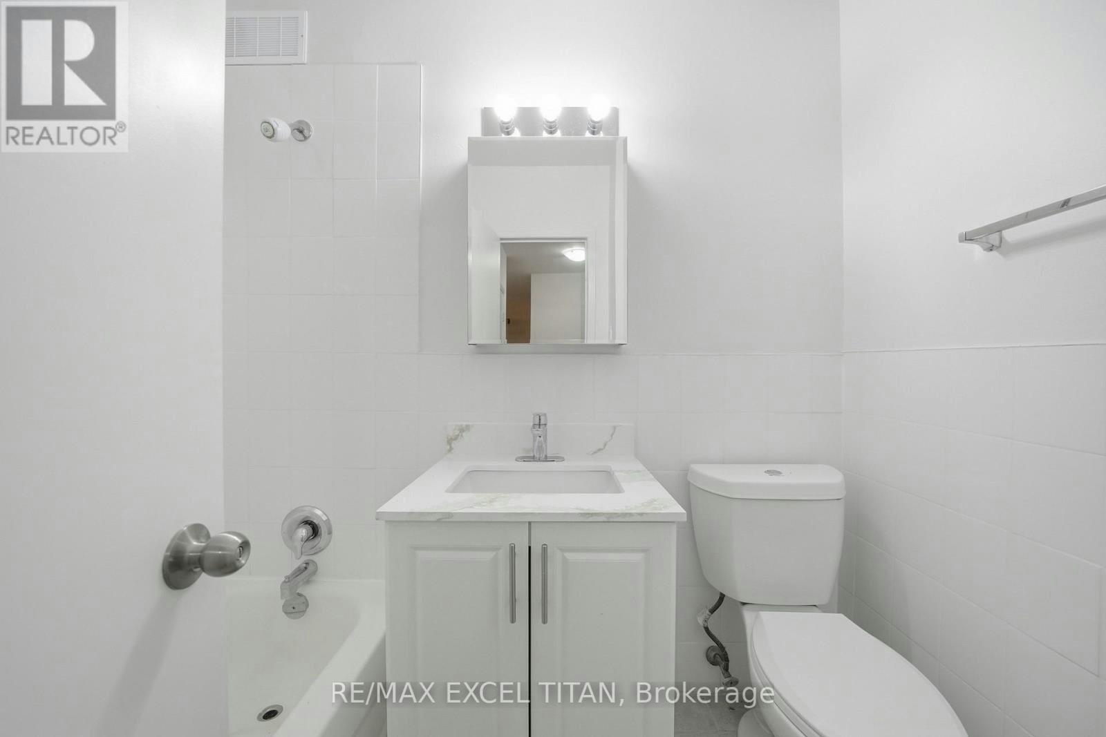 108-4 Hill Heights Road, Toronto, ON, M8Y 1Z1 - 21