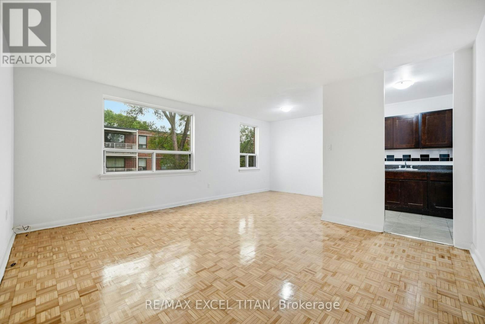 108-4 Hill Heights Road, Toronto, ON, M8Y 1Z1 - 12
