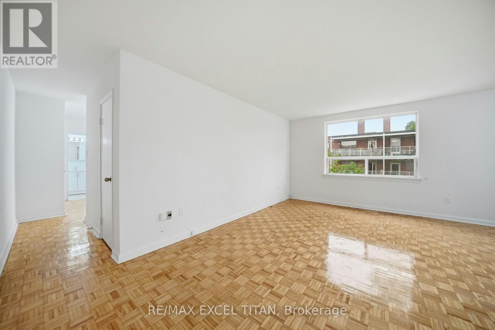108-4 Hill Heights Road, Toronto, ON, M8Y 1Z1 - 5