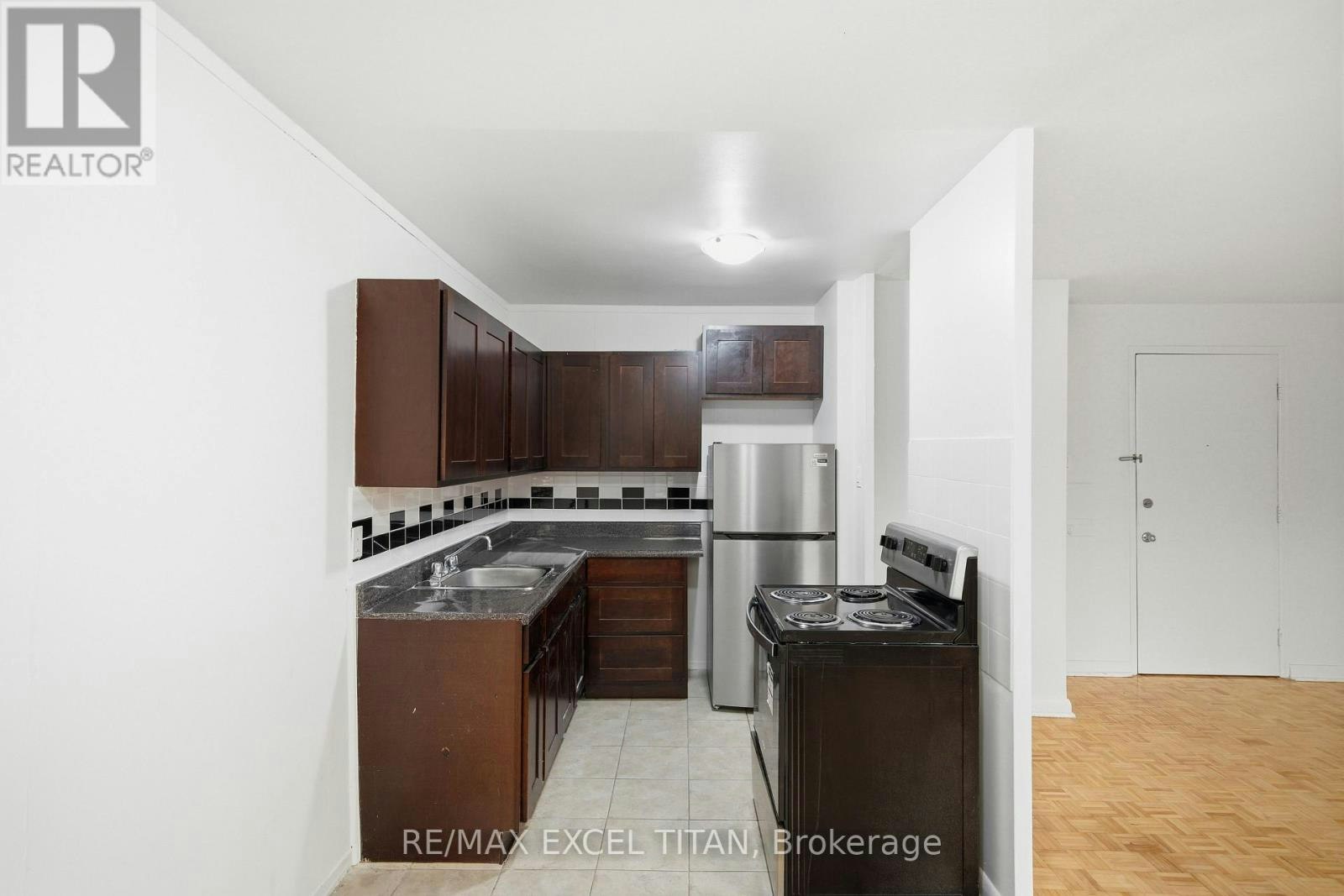 108-4 Hill Heights Road, Toronto, ON, M8Y 1Z1 - 16