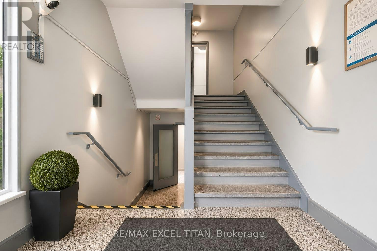 108-4 Hill Heights Road, Toronto, ON, M8Y 1Z1 - 22
