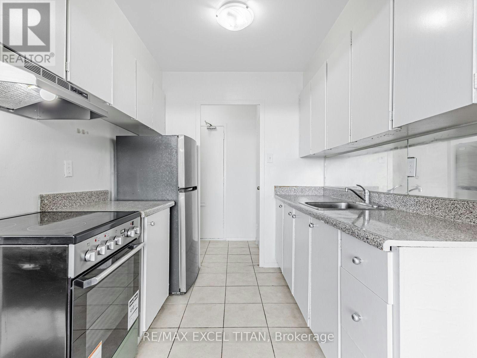 802-2255 Weston Road, Toronto, ON, M9N 1Y5 - 9