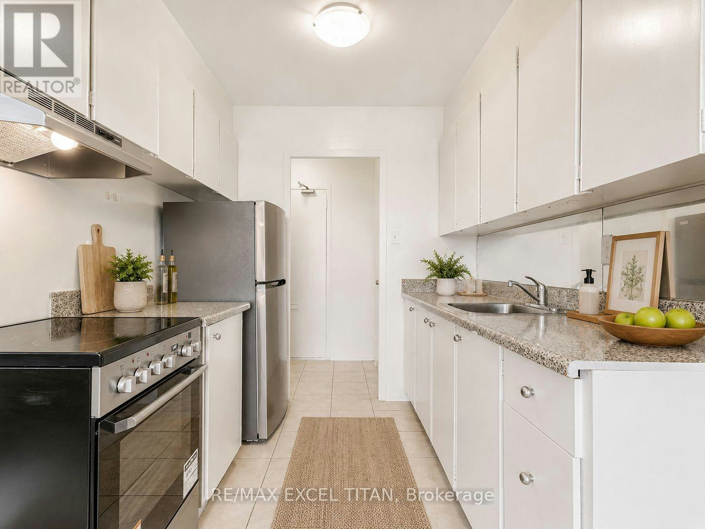 802-2255 Weston Road, Toronto, ON, M9N 1Y5 - 10