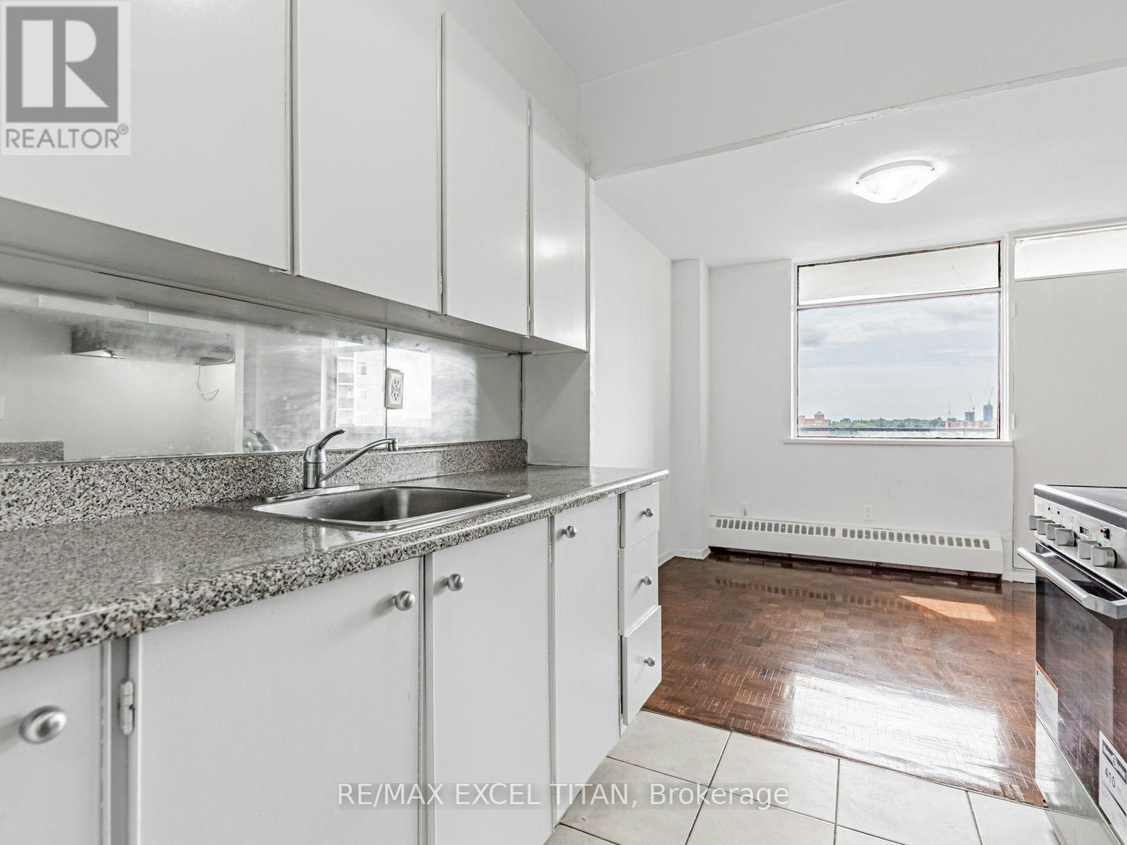802-2255 Weston Road, Toronto, ON, M9N 1Y5 - 8