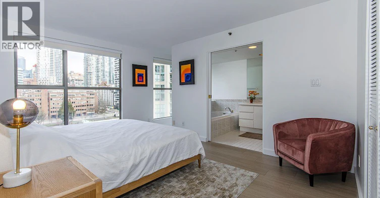 1305-1000 Beach Avenue, Vancouver, BC, V6E 4M2 - 13