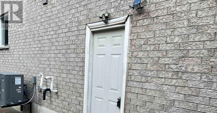 37 Levellands Crescent, Richmond Hill, ON, L4B 0A5 - 3