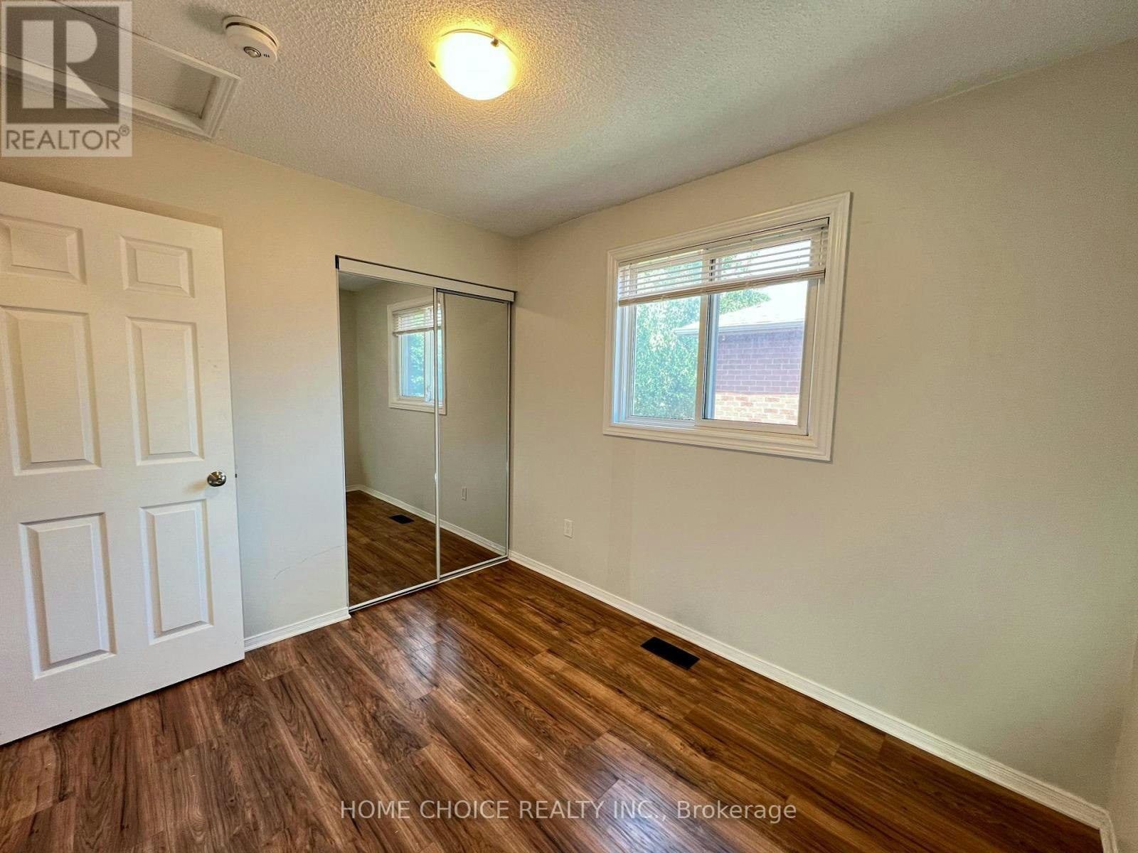 2 Second Floor) 30 Porritt Street, Barrie, ON, L4N 6Y3 - 21
