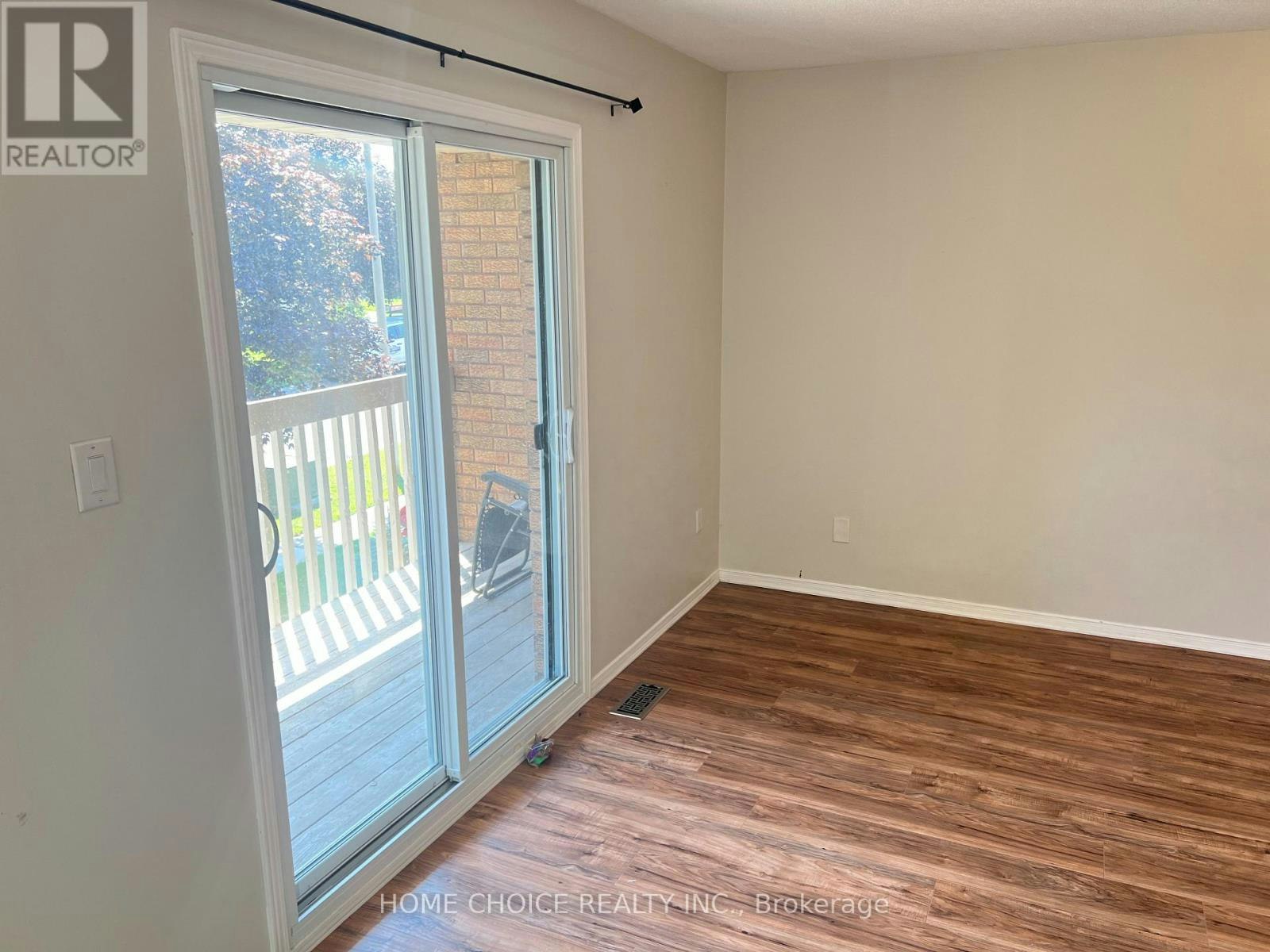 2 Second Floor) 30 Porritt Street, Barrie, ON, L4N 6Y3 - 5
