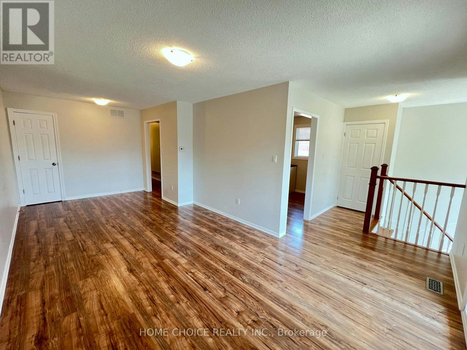 2 Second Floor) 30 Porritt Street, Barrie, ON, L4N 6Y3 - 7