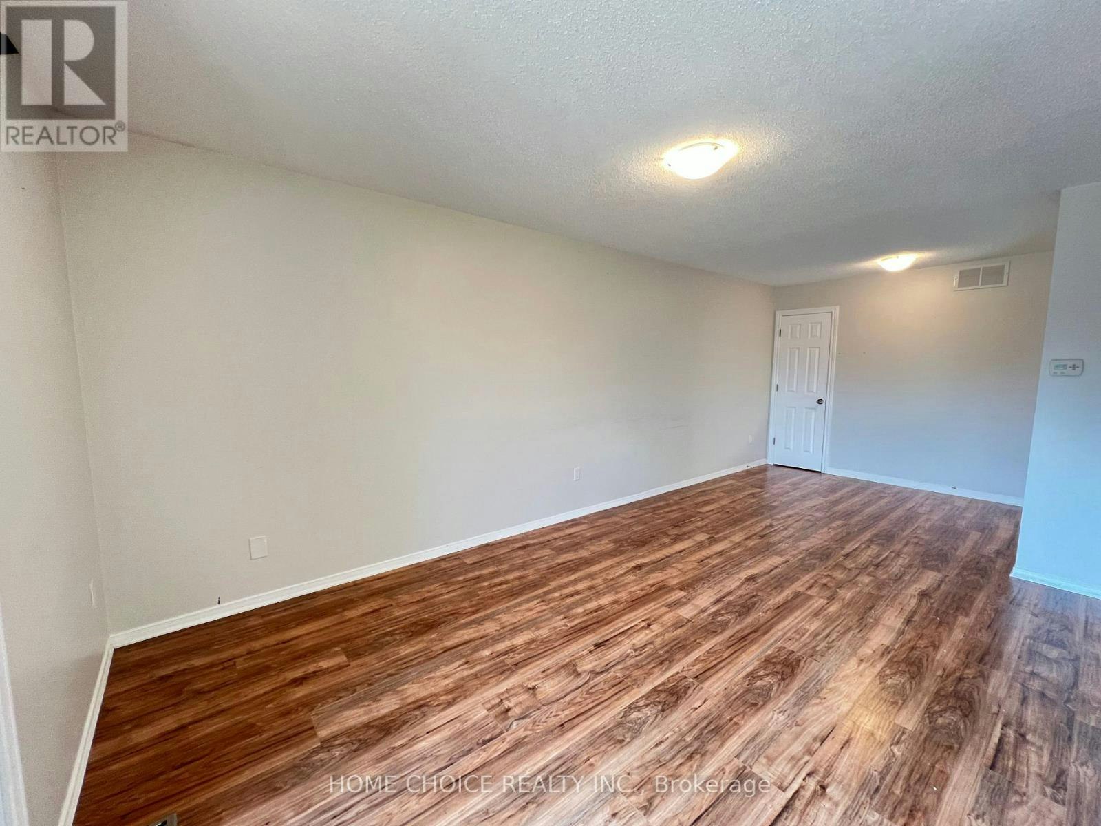 2 Second Floor) 30 Porritt Street, Barrie, ON, L4N 6Y3 - 6