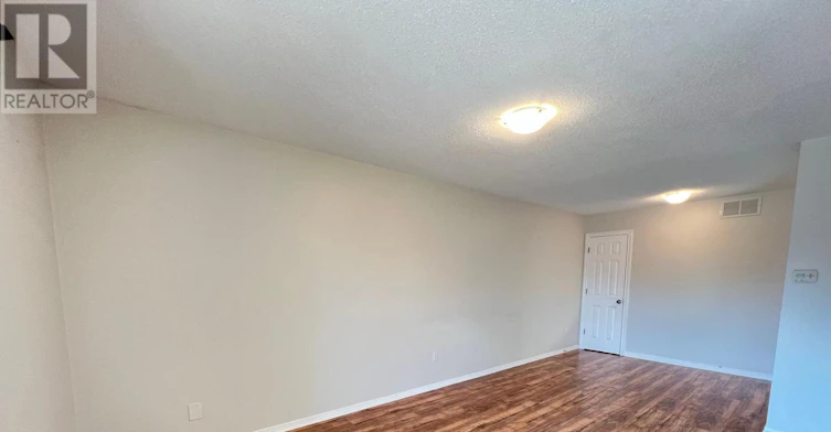 2 Second Floor) 30 Porritt Street, Barrie, ON, L4N 6Y3 - 6