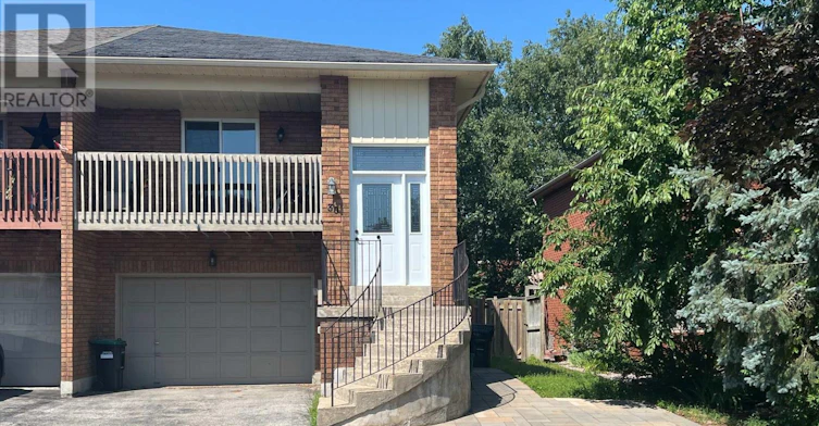 2 Second Floor) 30 Porritt Street, Barrie, ON, L4N 6Y3 - 2