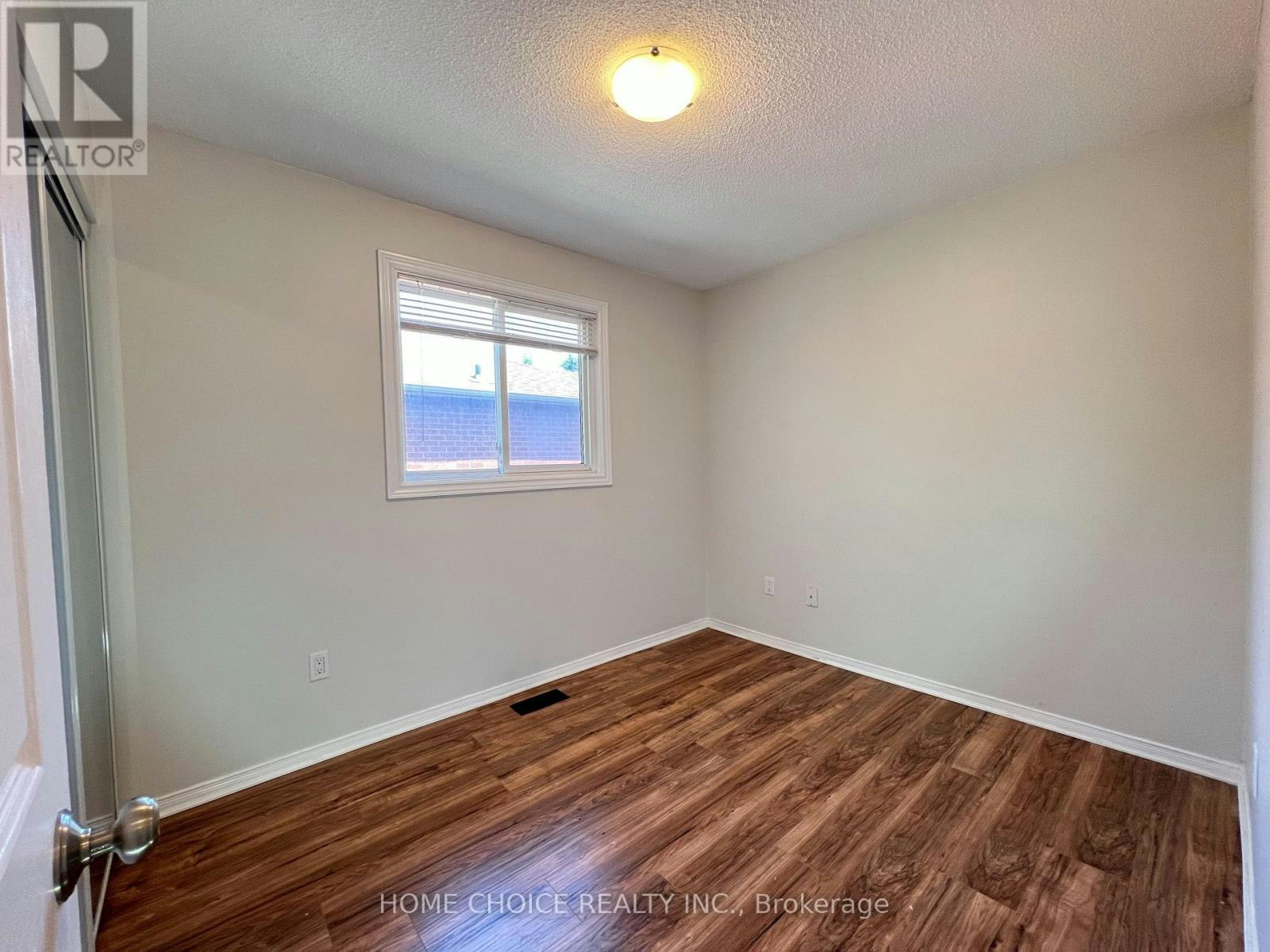 2 Second Floor) 30 Porritt Street, Barrie, ON, L4N 6Y3 - 19