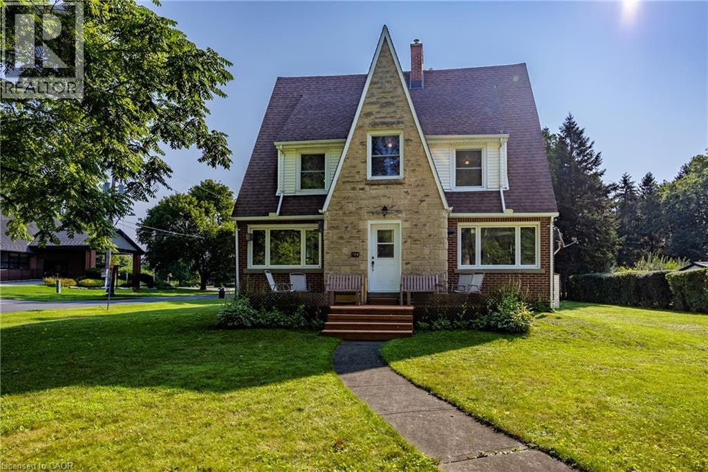 729 Norfolk Street N, Norfolk County, ON, N3Y 3R3