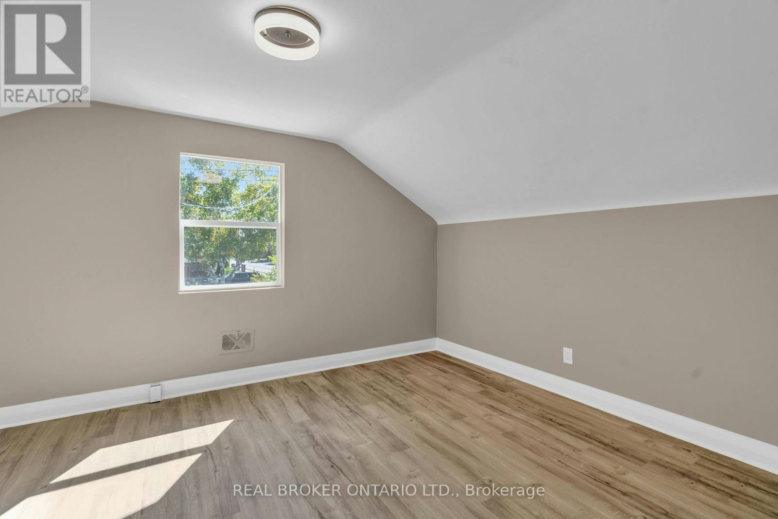 A-301 Franklin Street N, Kitchener, ON, N2A 1Y9 - 15