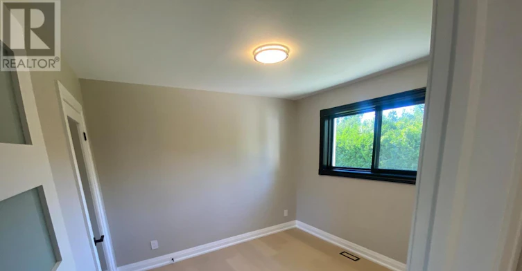 2 Walkers Lane, Georgina, ON, L4P 3C8 - 15