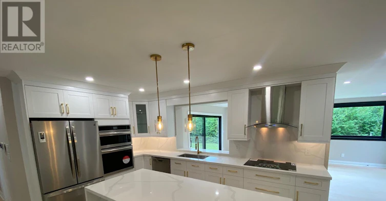 2 Walkers Lane, Georgina, ON, L4P 3C8 - 2