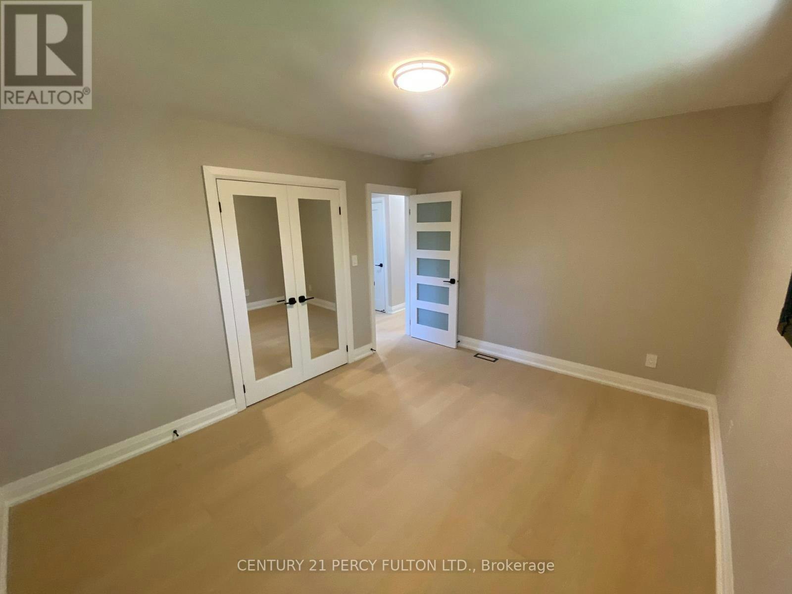 2 Walkers Lane, Georgina, ON, L4P 3C8 - 12