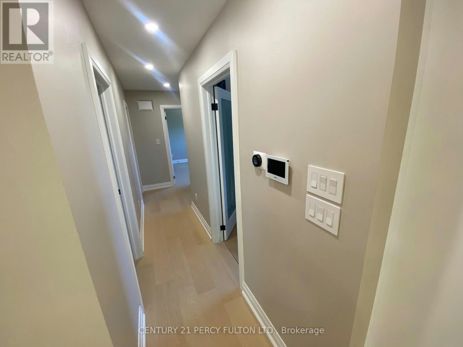 2 Walkers Lane, Georgina, ON, L4P 3C8 - 10