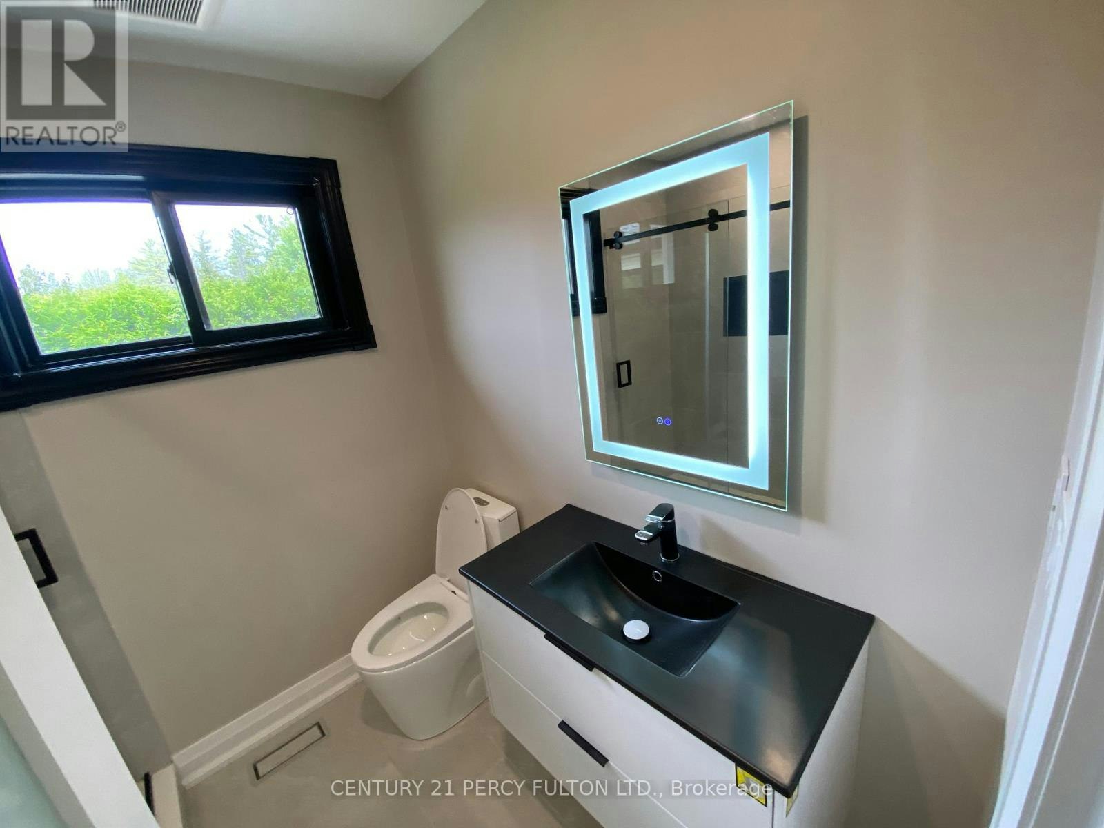 2 Walkers Lane, Georgina, ON, L4P 3C8 - 9