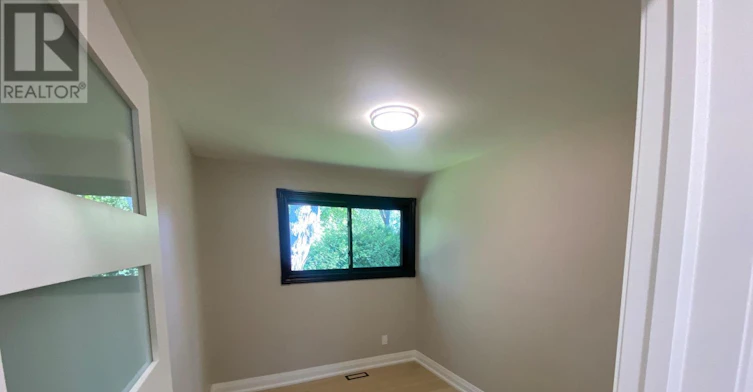 2 Walkers Lane, Georgina, ON, L4P 3C8 - 17