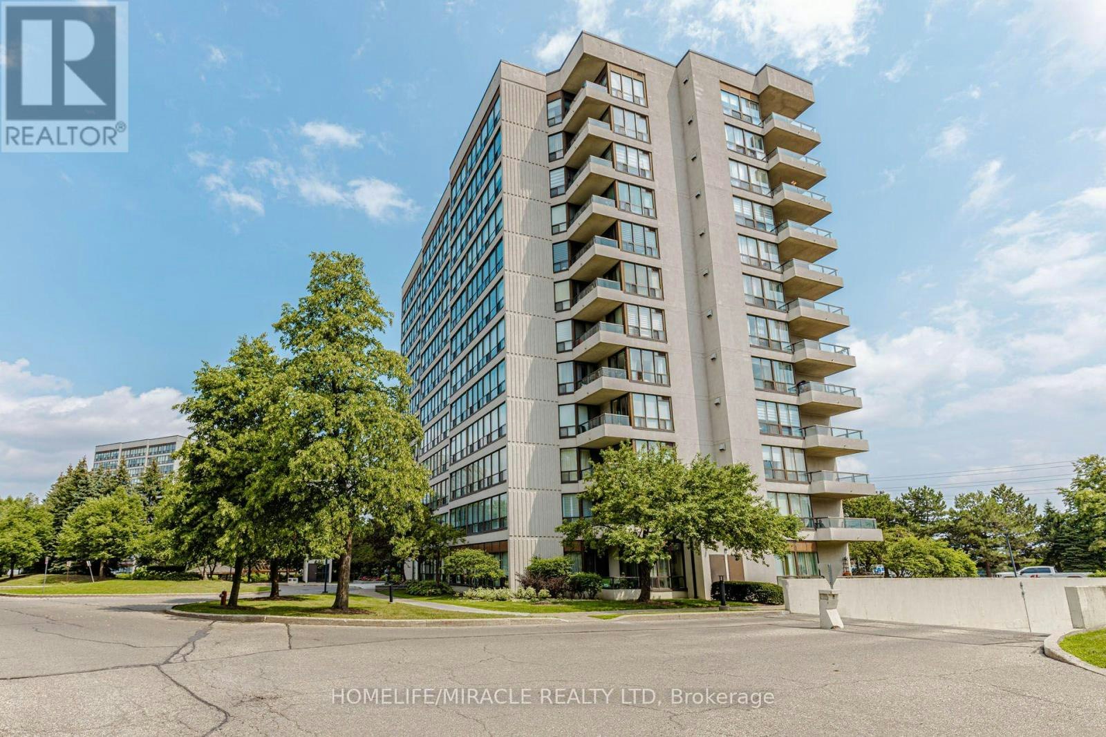 804-12 Laurelcrest Street, Brampton, ON, L6S 5Y4