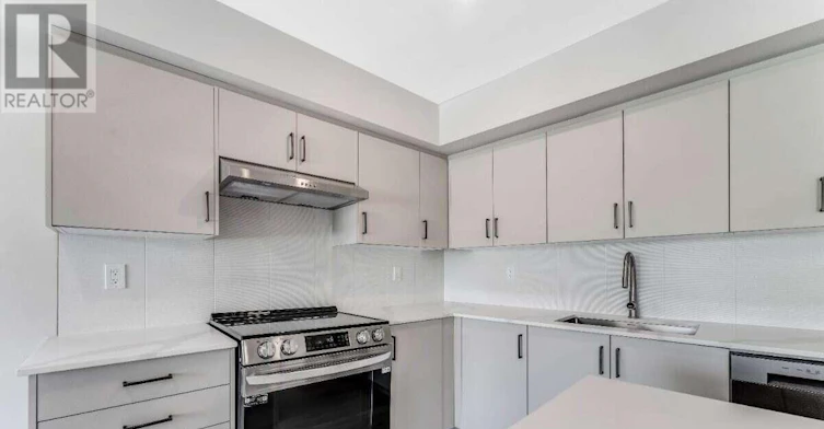 7-152 Springhurst Avenue, Ottawa, ON, K1S 0E5 - 6