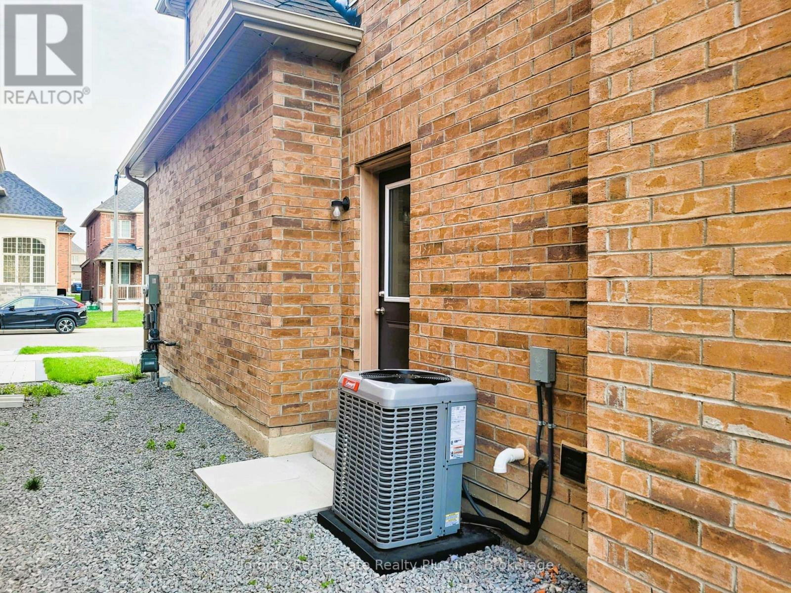 4 Bruce Welch Avenue, Georgina, ON, L4P 0J1 - 27
