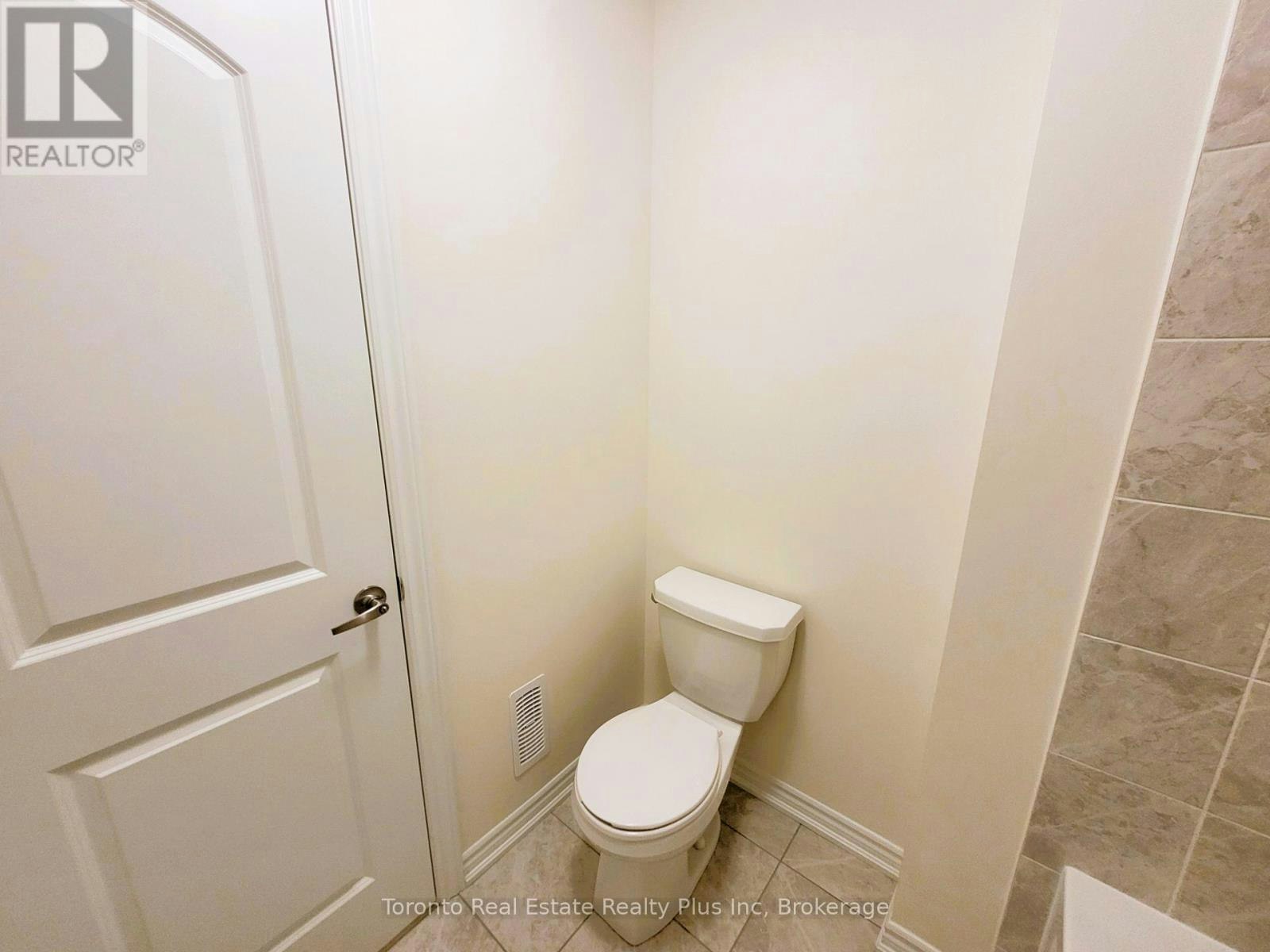 4 Bruce Welch Avenue, Georgina, ON, L4P 0J1 - 22