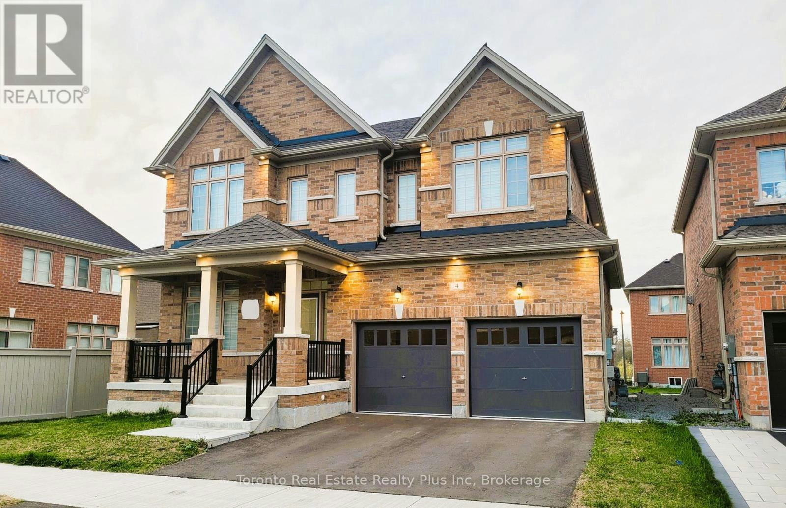 4 Bruce Welch Avenue, Georgina, ON, L4P 0J1