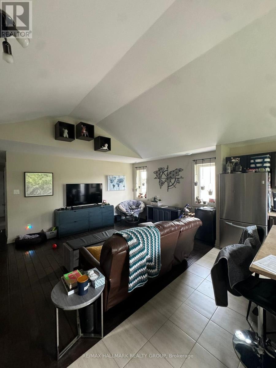 2-138 Lees Avenue, Ottawa, ON, K1S 0C4 - 2