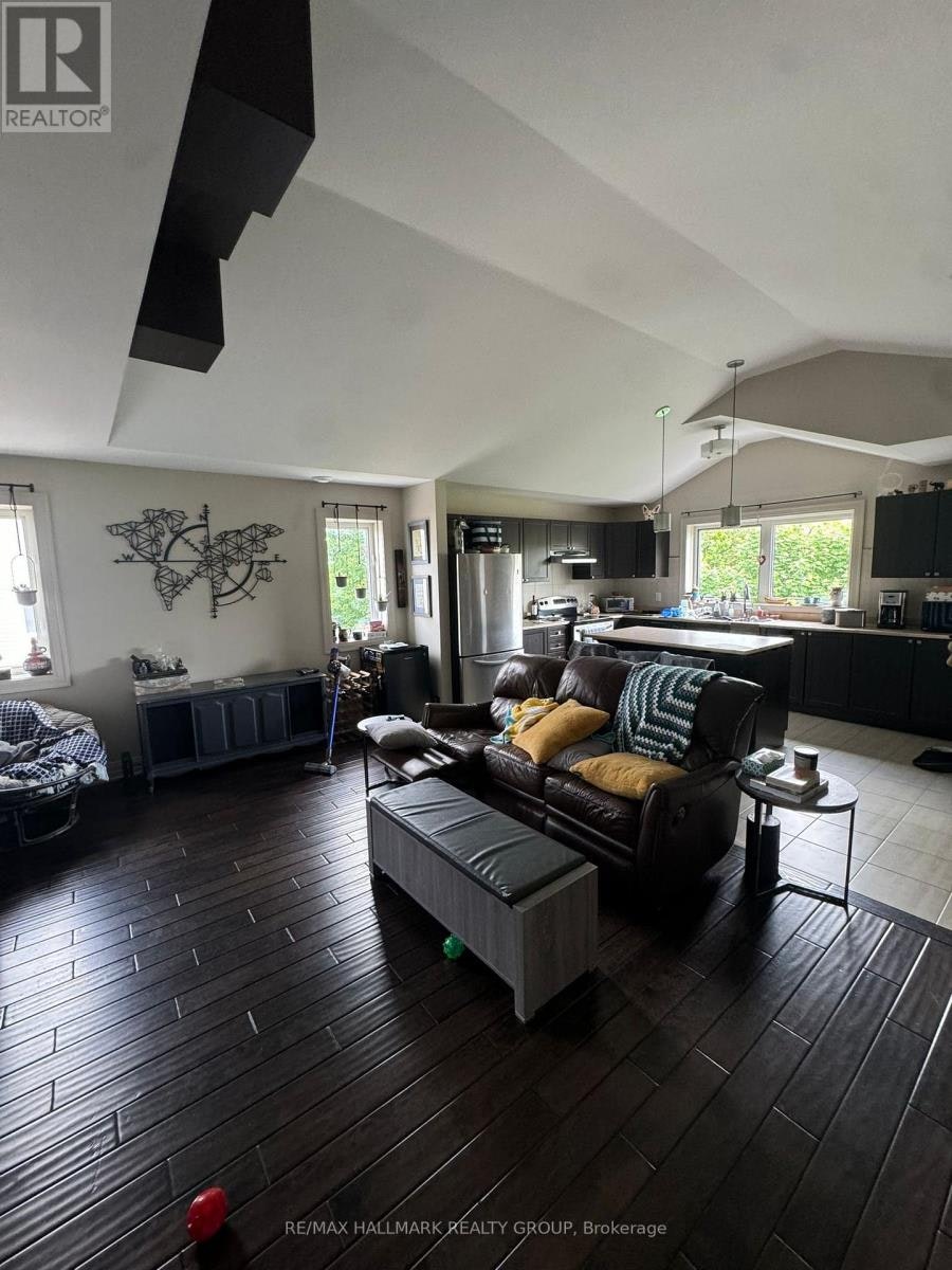 2-138 Lees Avenue, Ottawa, ON, K1S 0C4 - 7