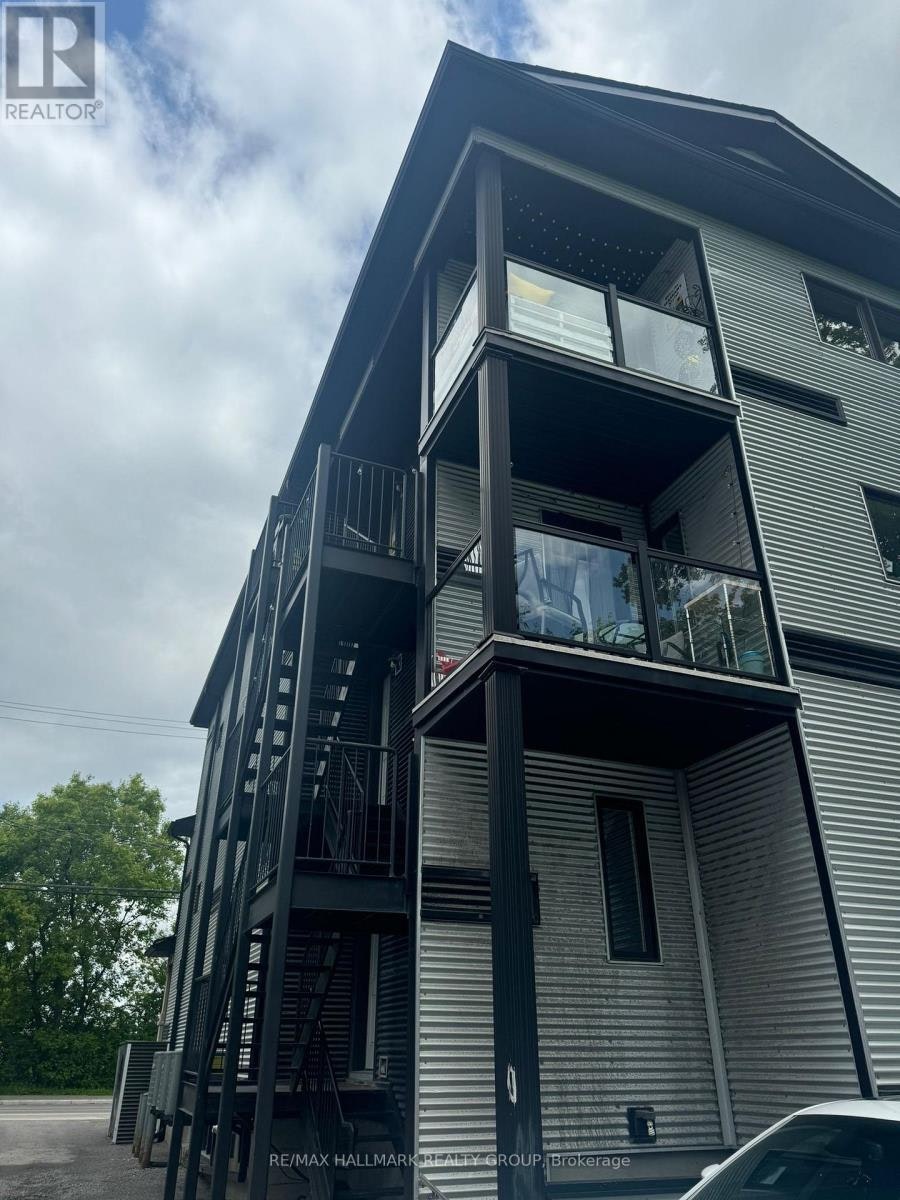 2-138 Lees Avenue, Ottawa, ON, K1S 0C4 - 11