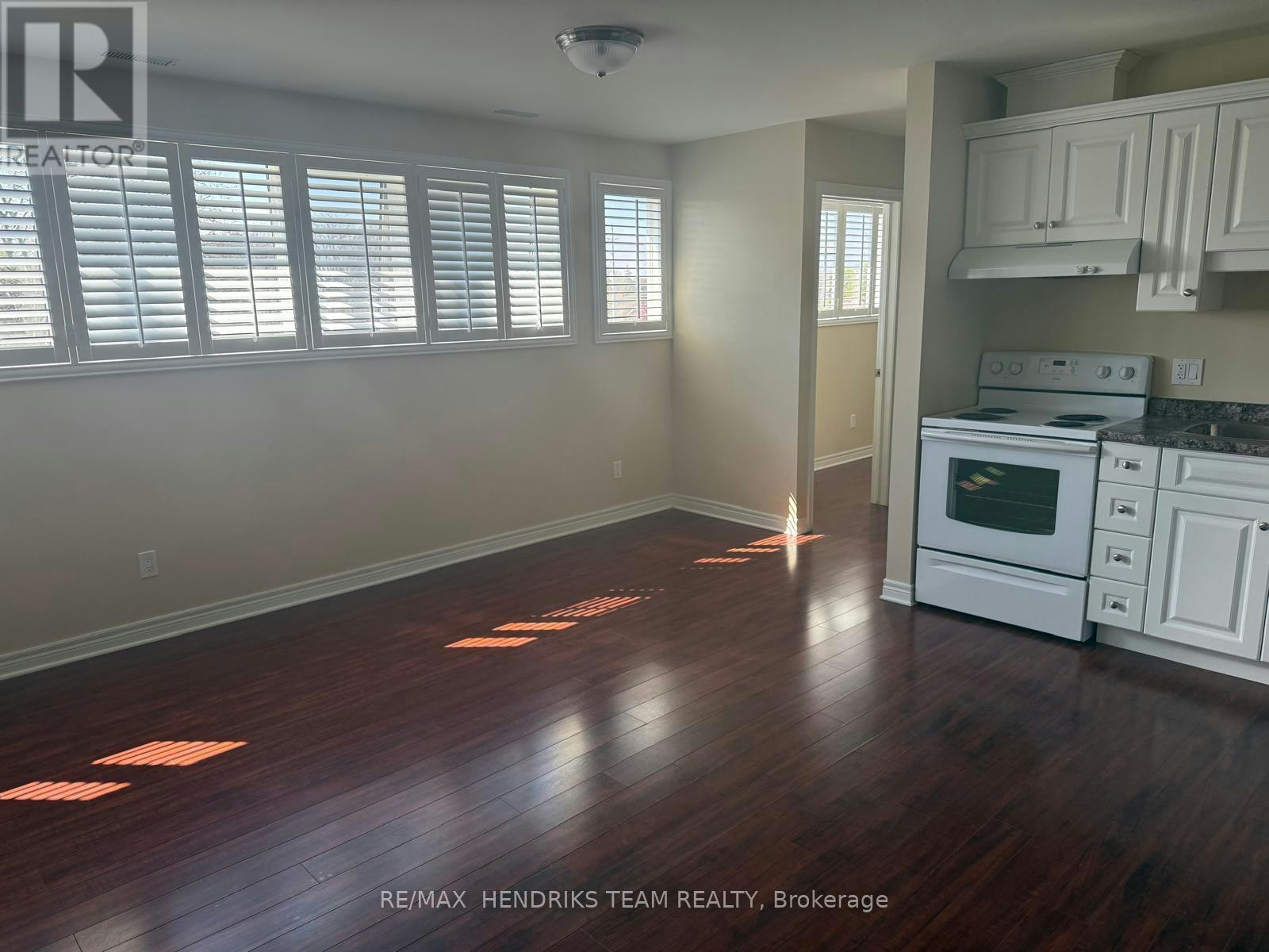 2B-320 Vine Street, St. Catharines, ON, L2M 4T3 - 3