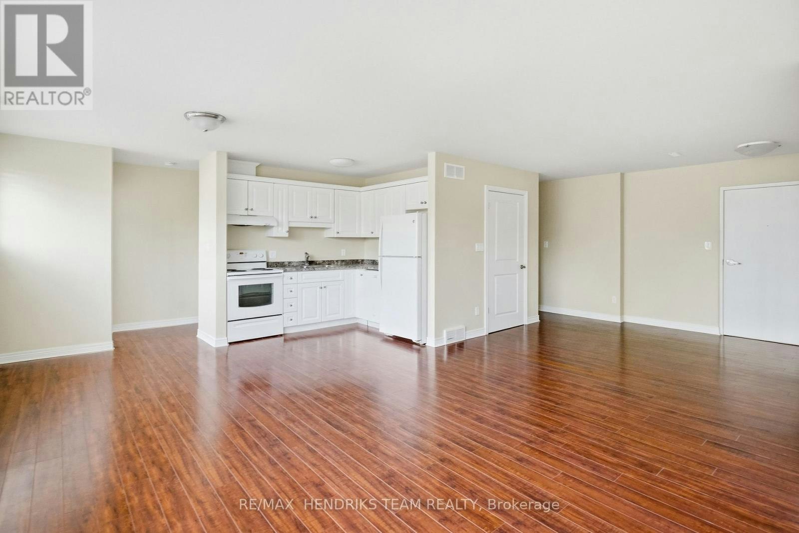 UPPER FLOOR (2B-320 Vine Street, St. Catharines, ON, L2M 4T3 - 8