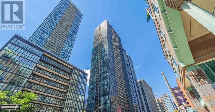 1407-110 Charles Street E, Toronto, ON, M4Y 1T5